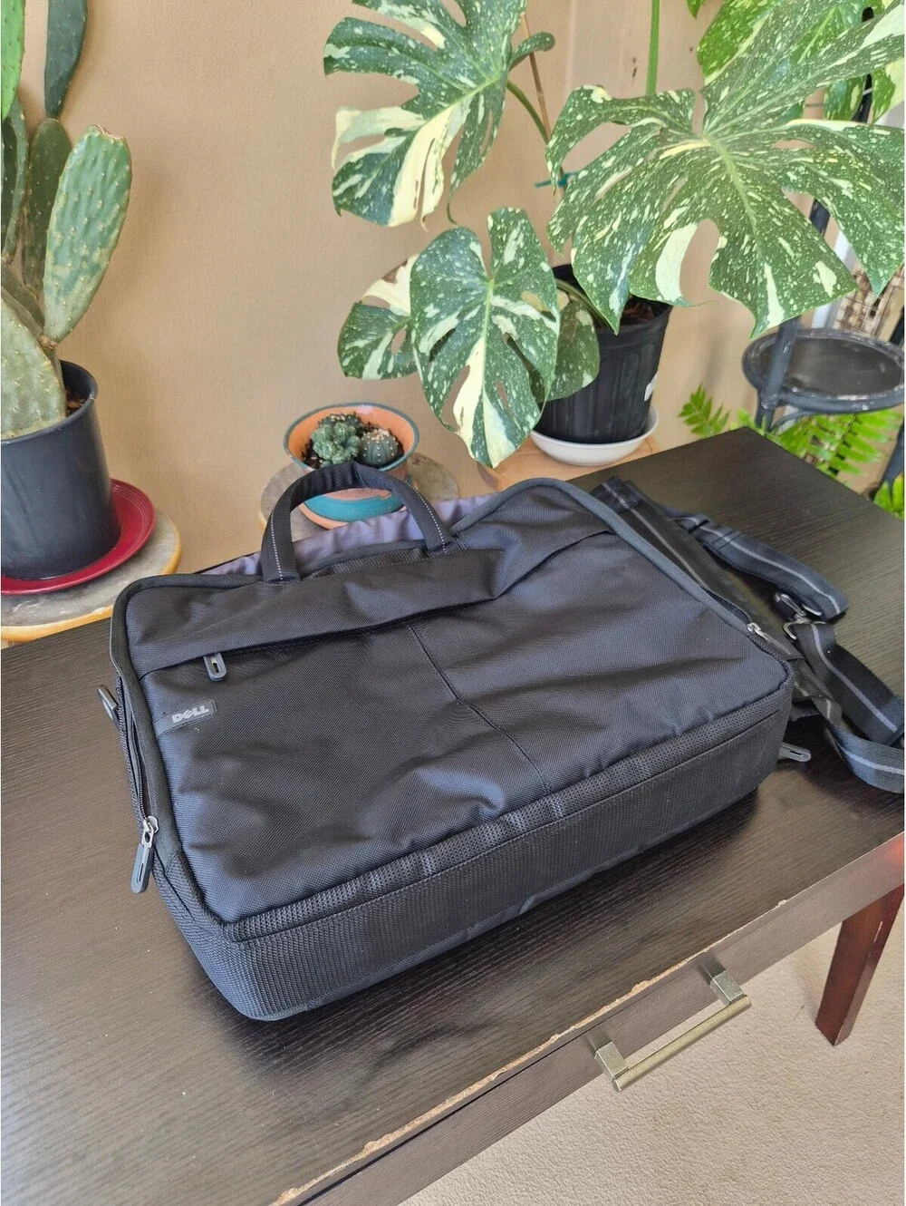 Dell Black Padded Laptop Briefcase Messenger Bag with Shoulder Strap